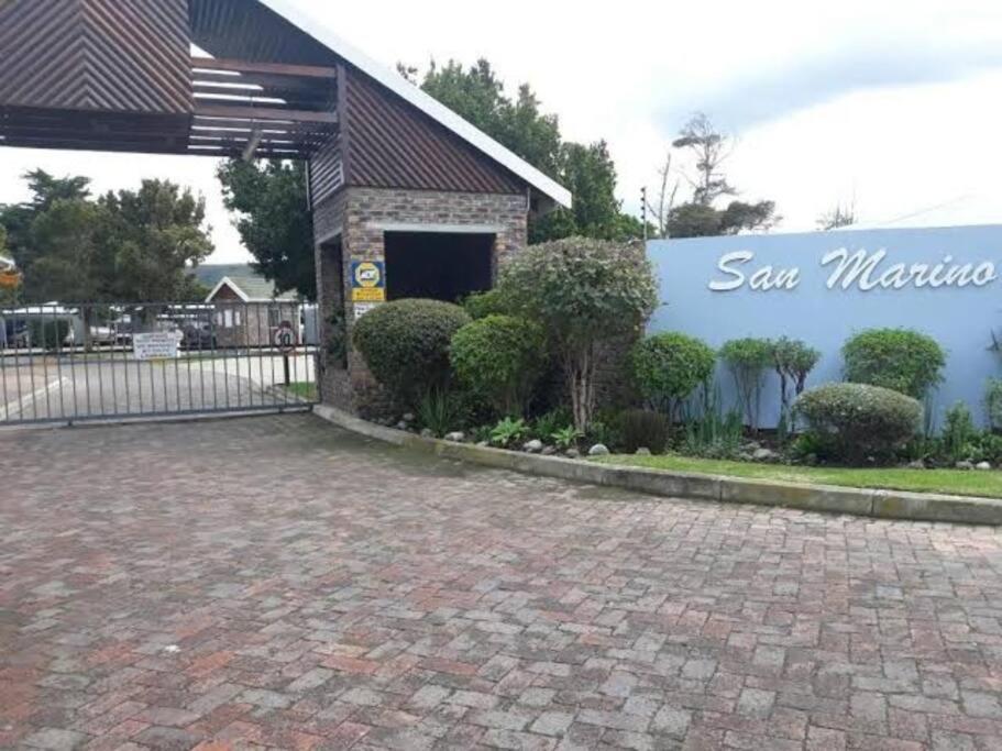 Keurboomsriver, Sanmarino Estate 普勒滕贝格湾 外观 照片
